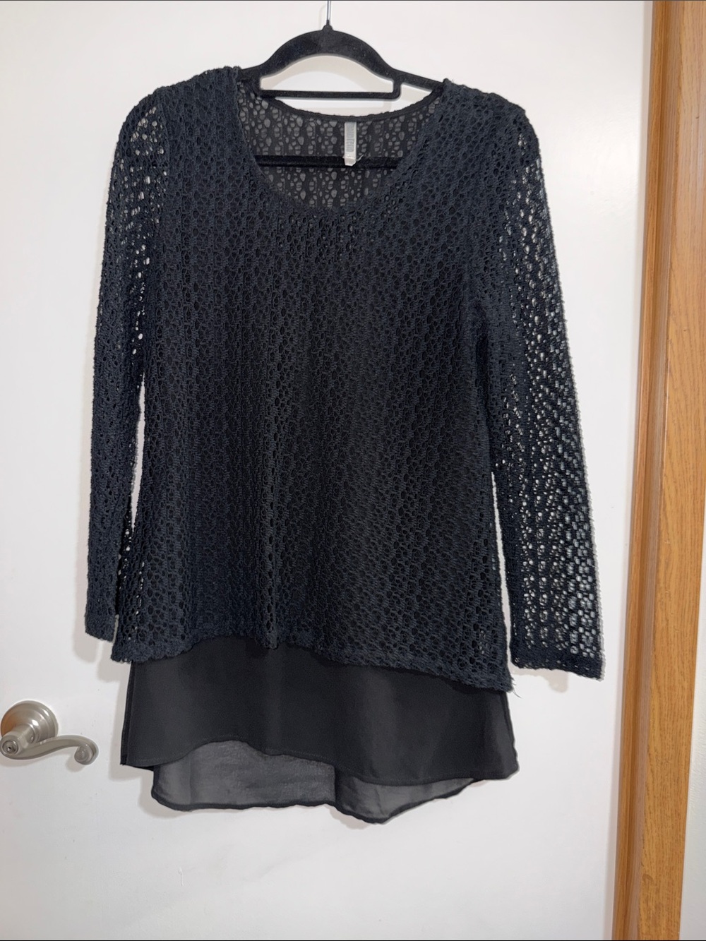 Monoreno‎ Black Crochet Layered Blouse